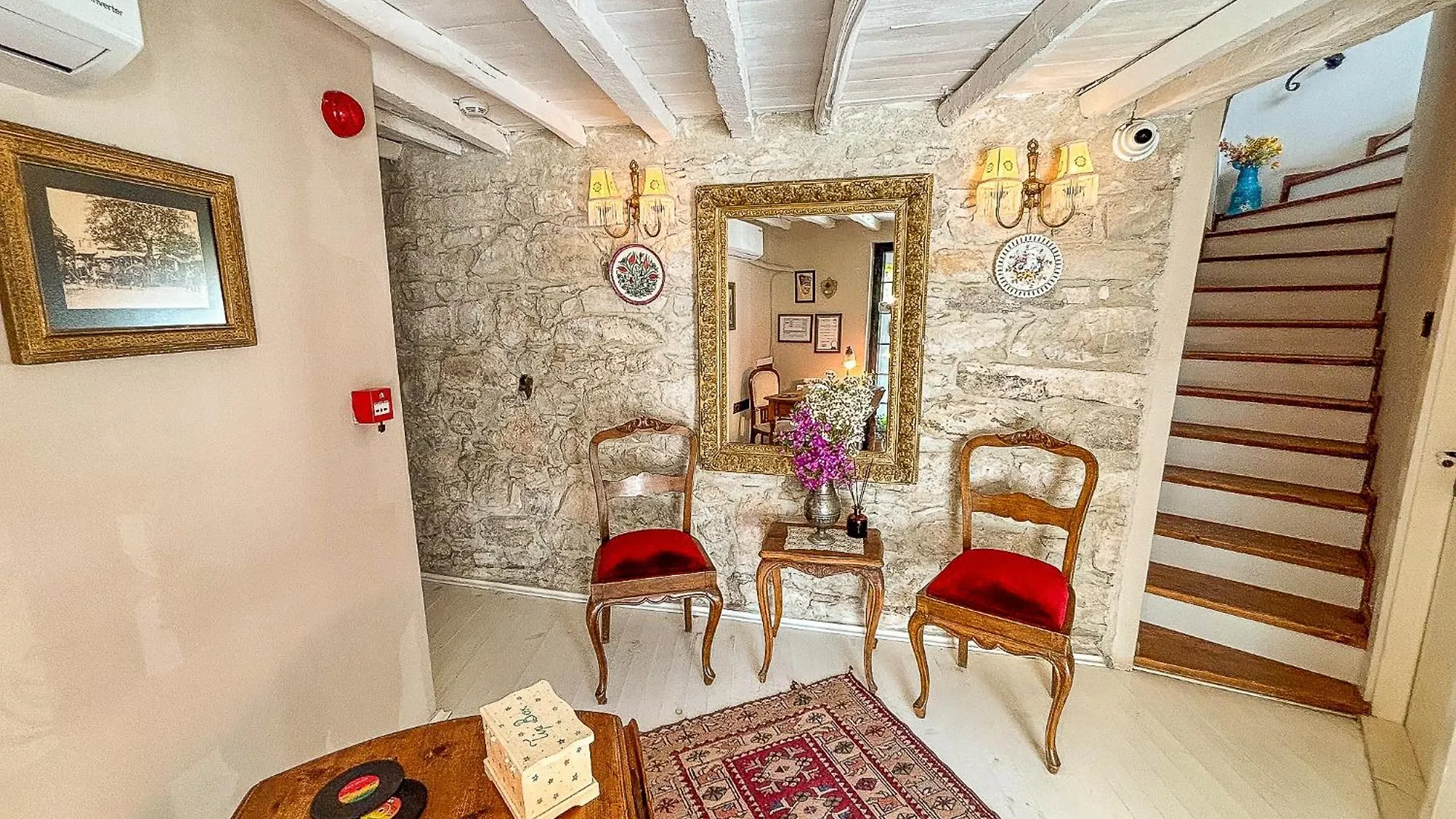 Szálloda 1870'S Tas Konak Otel Uec Oda Urla